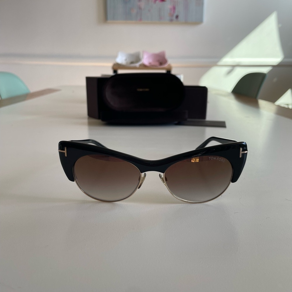 Tom Ford Black LOLA cat eye Sunglasses